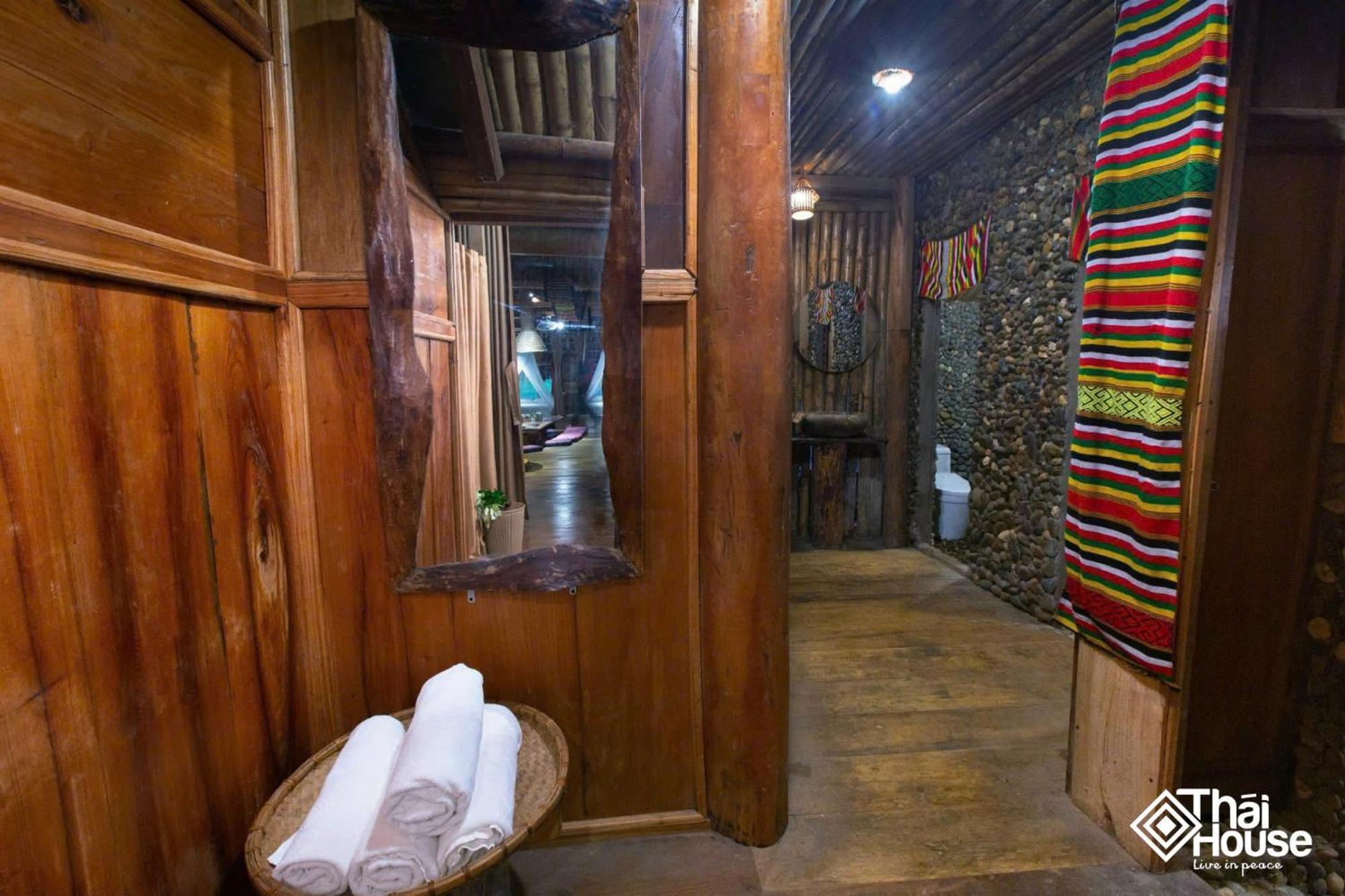 Tai Dam homestay Pu Luong Huong Ba Thuoc Bagian luar foto